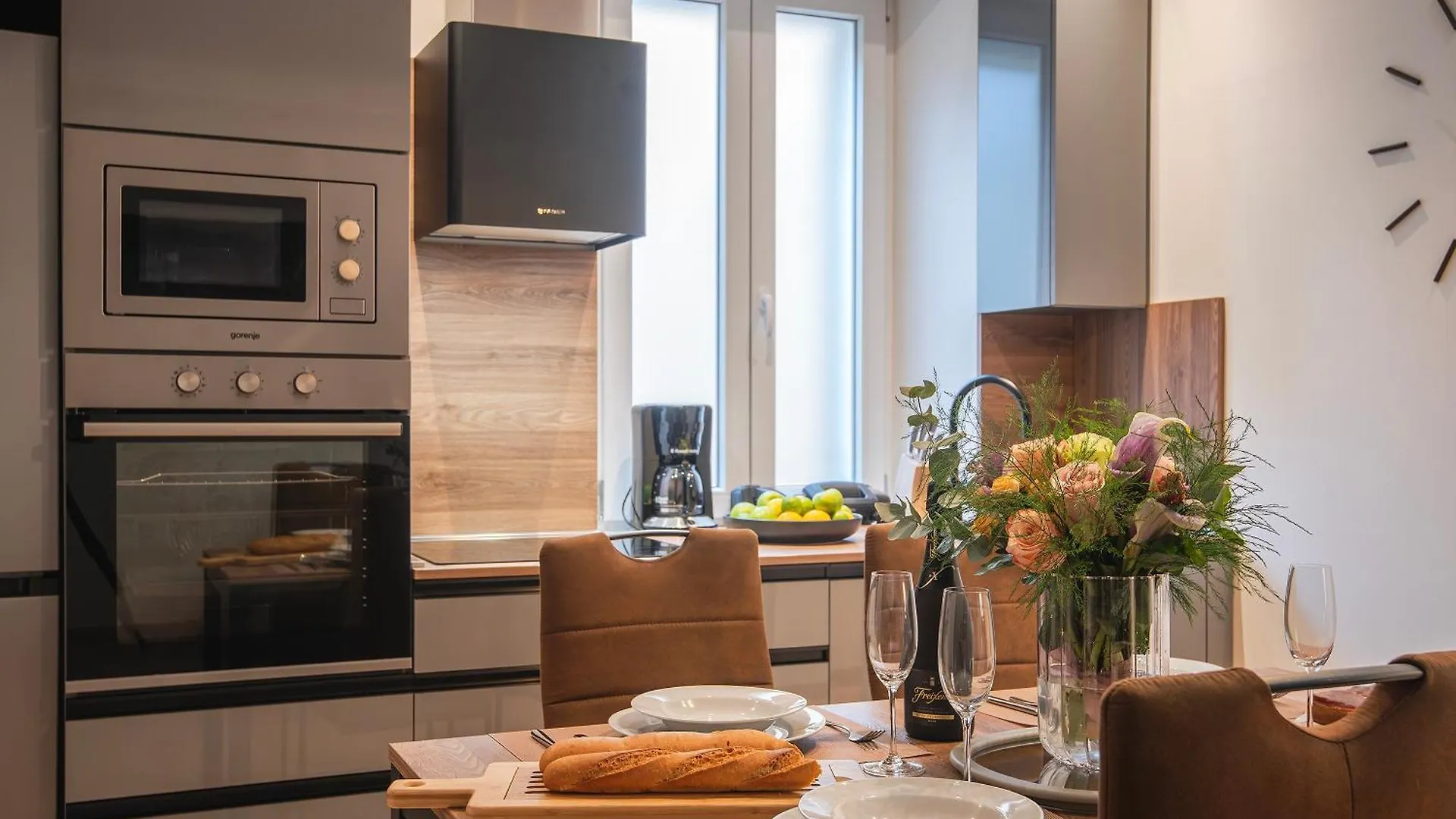 Arta Apartments City Center - With Private Parking Pula 0*,  Kroatien