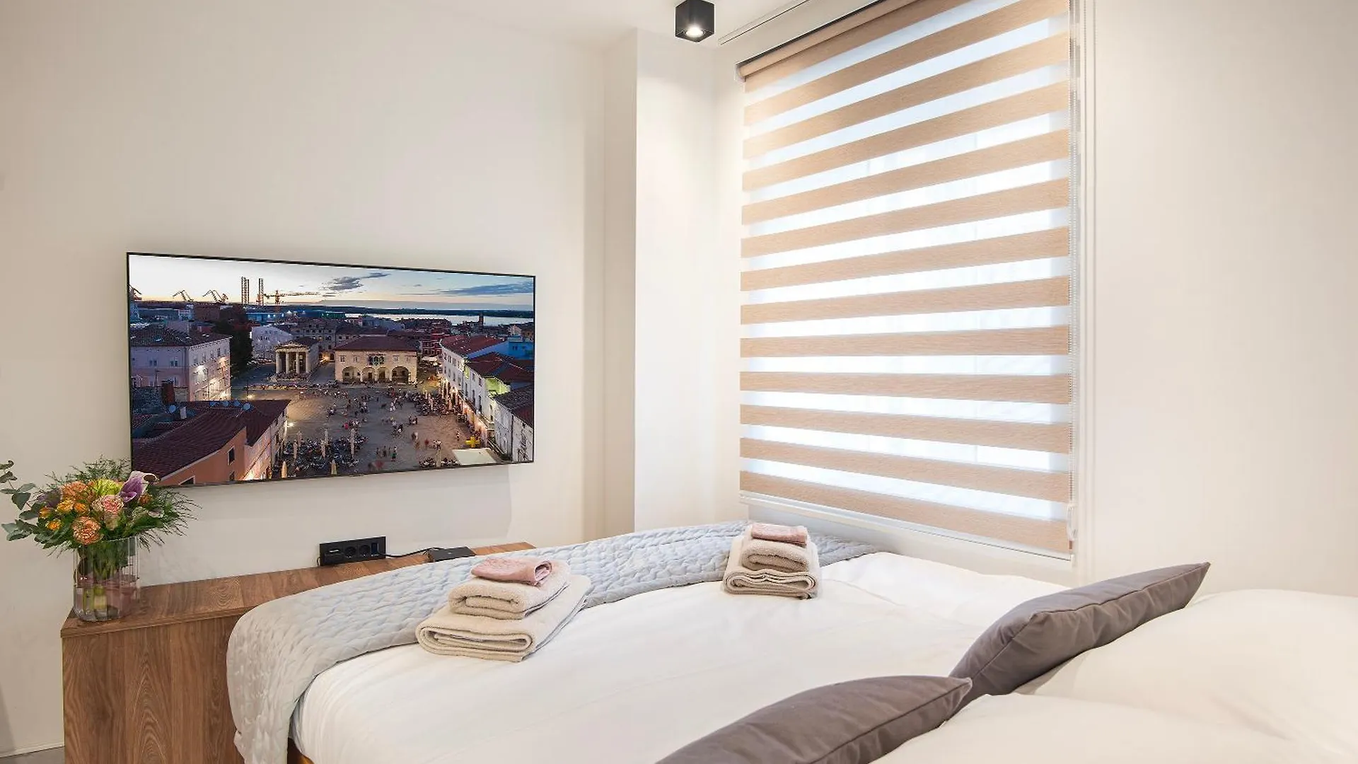 Arta Apartments City Center - With Private Parking Pula