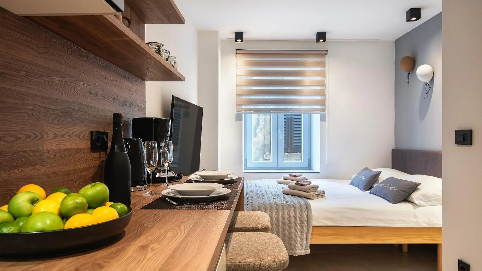 Arta Apartments City Center - With Private Parking 풀라